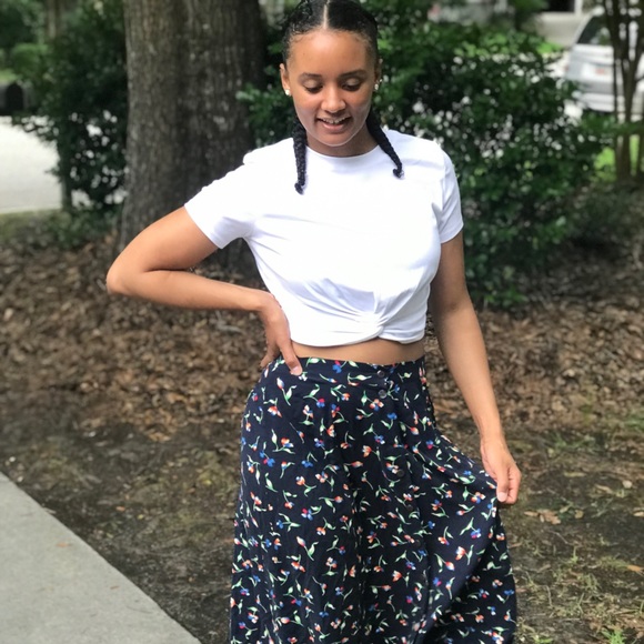 Hi, I’m JaNece - Picture 6 of 6